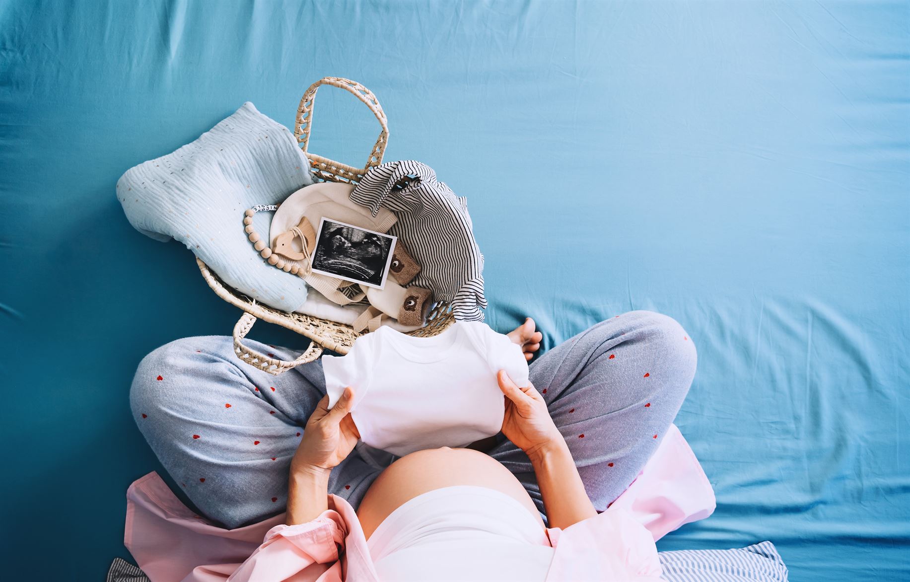 Valigia per il parto in ospedale: la lista per il neonato e la mamma