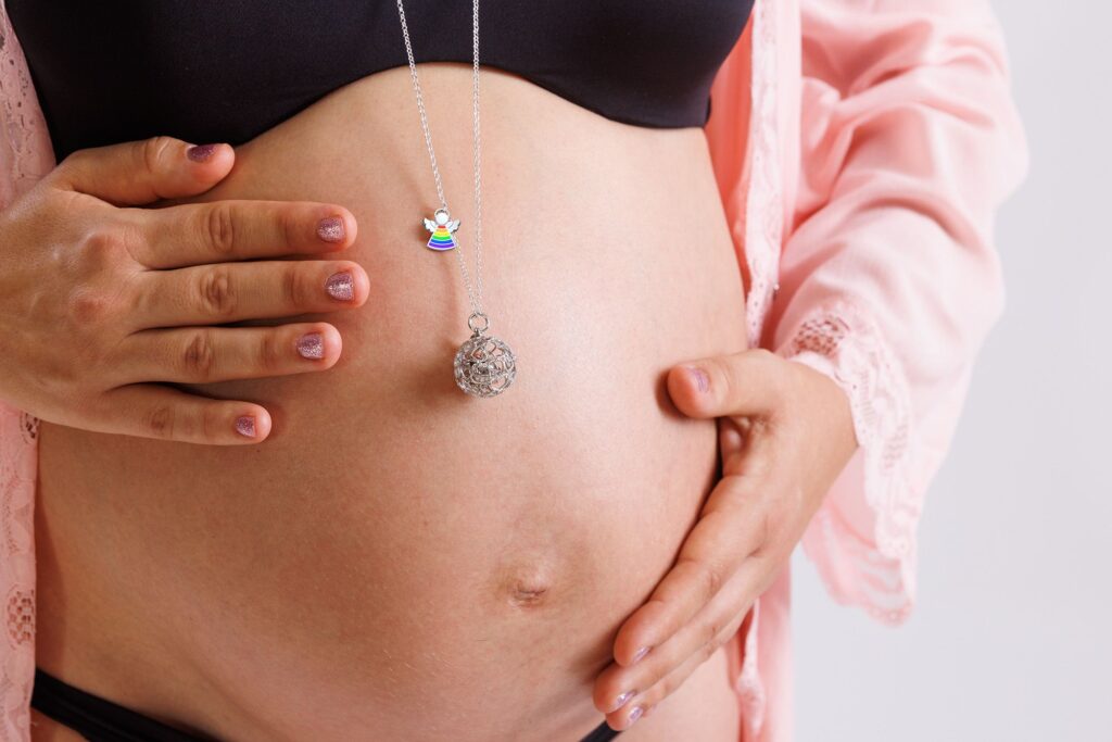 Dolcezza gravidanza nel 2024  Gravidanza, Donne incinte, Angeli